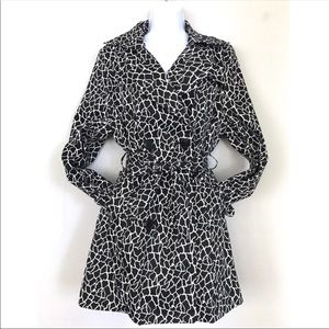 Vertigo Paris B&W trench coat